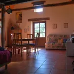 Le Chant Du Coq Bed & Breakfast 3*